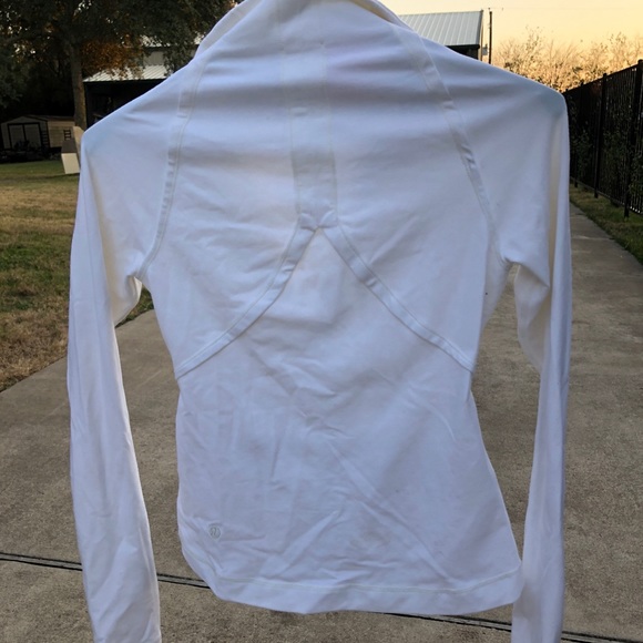 White lululemon jacket size 4 - Picture 3 of 4